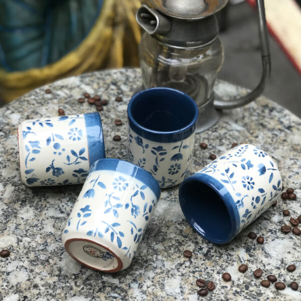 Kékvirágos kávés bögre